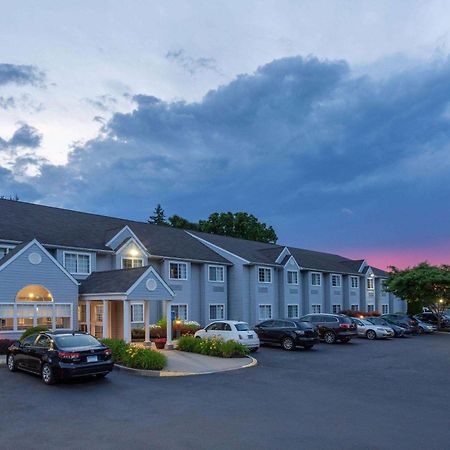 Microtel Inn & Suites By Wyndham Bethel/Danbury Kültér fotó