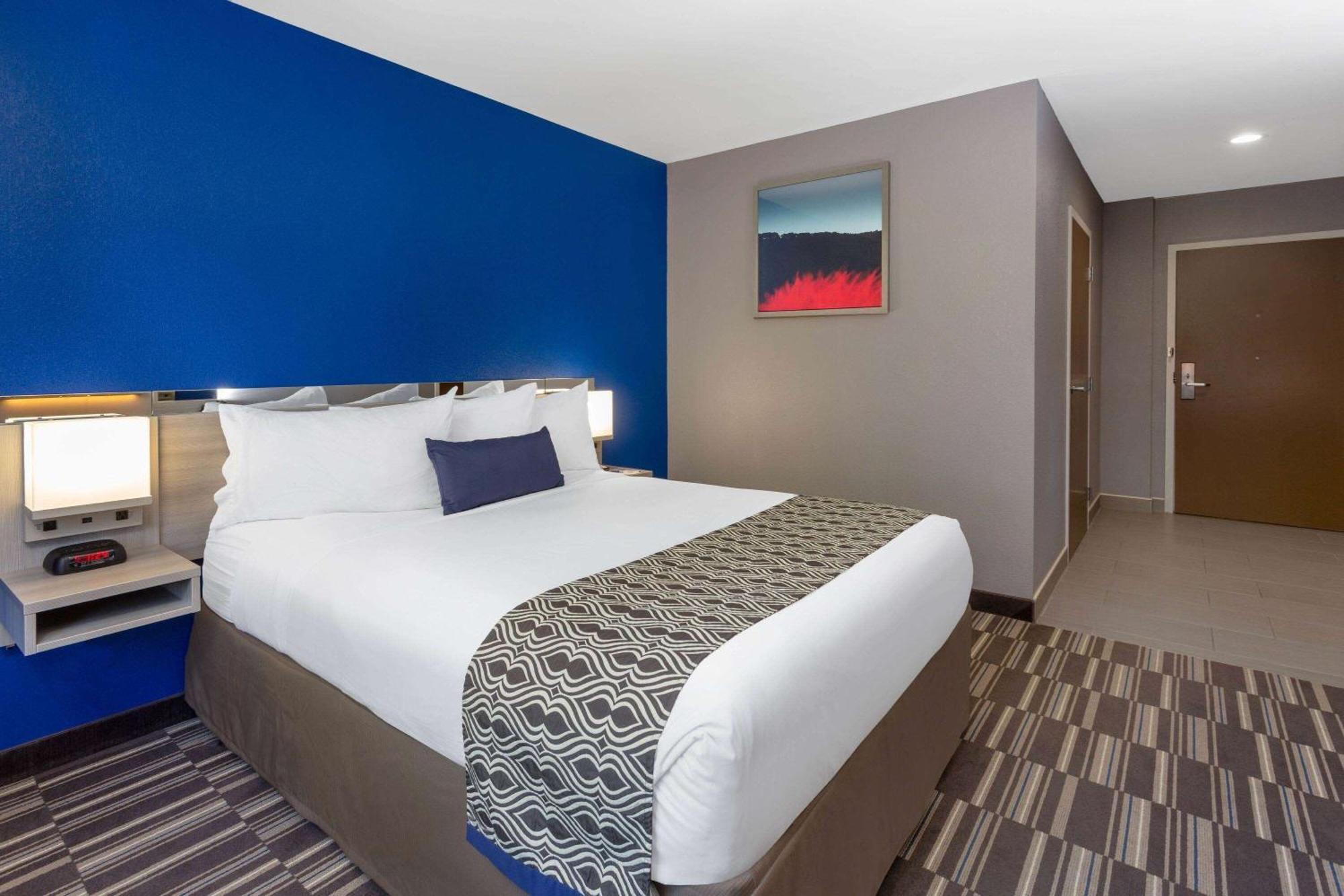 Microtel Inn & Suites By Wyndham Bethel/Danbury Kültér fotó