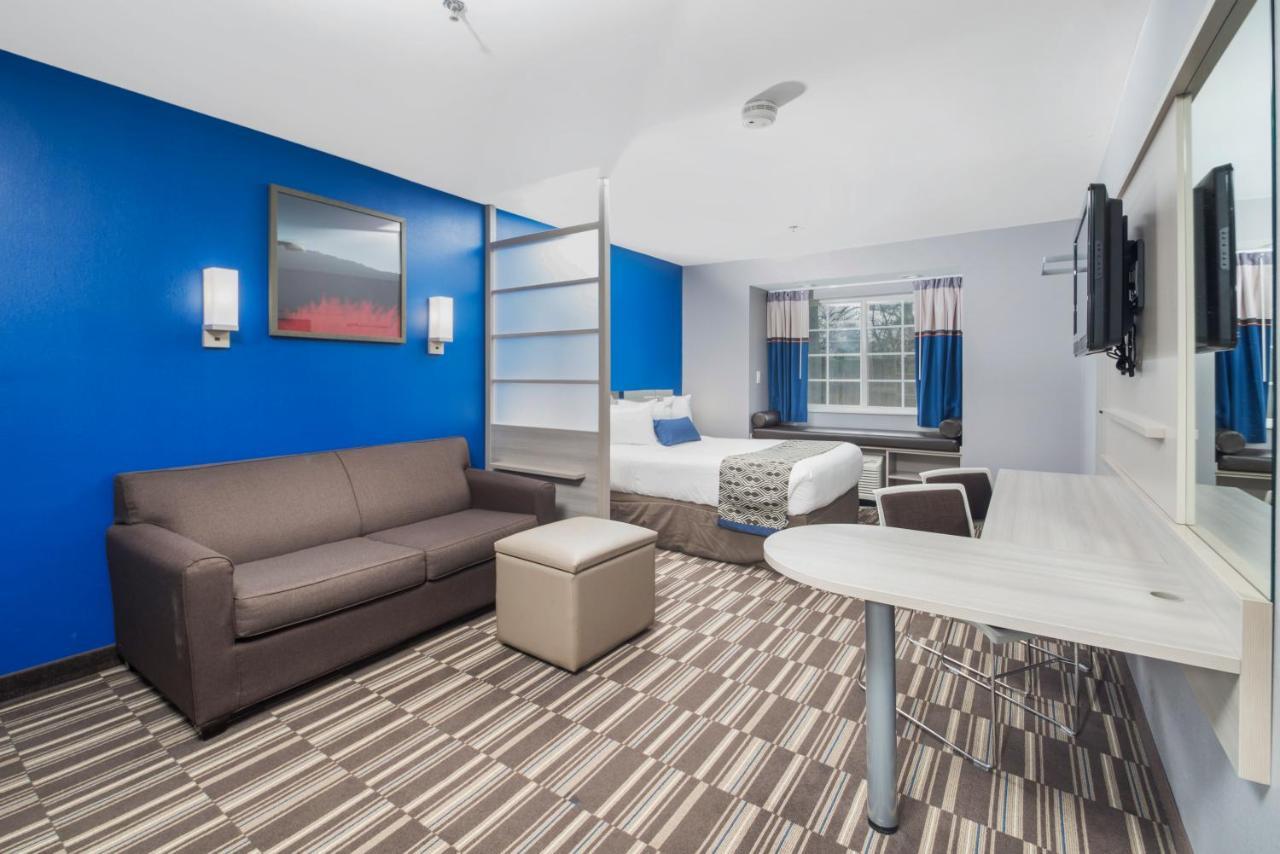 Microtel Inn & Suites By Wyndham Bethel/Danbury Kültér fotó