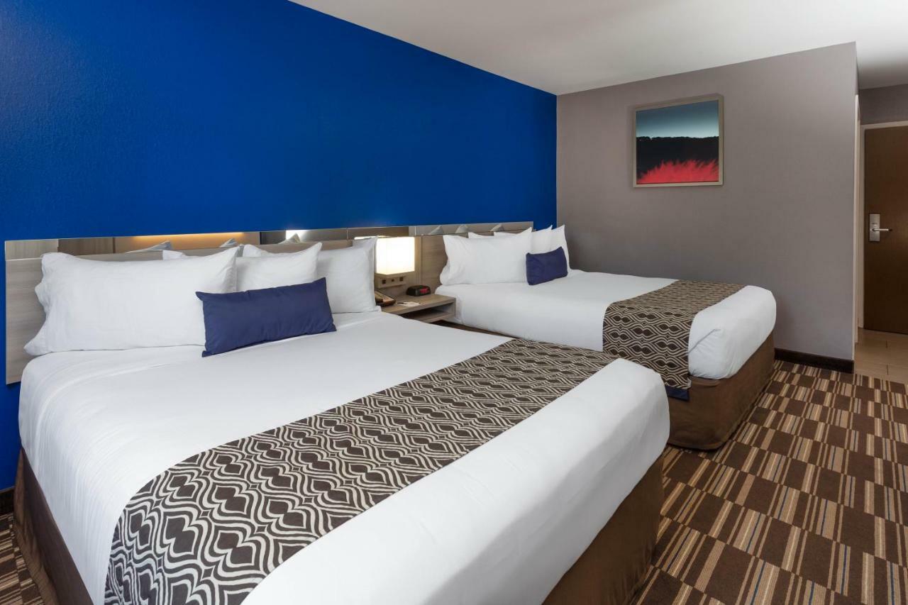 Microtel Inn & Suites By Wyndham Bethel/Danbury Kültér fotó
